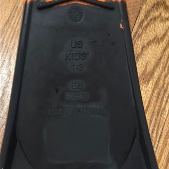 TYR Crossblade Swim Fins - US kids 1-3 EU 34-36 - Picture 2 of 3